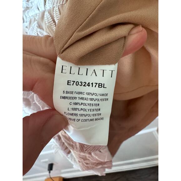 Elliatt Isles Floral Applique Mini Dress, Size S, White, NWT $328 - Picture 8 of 16